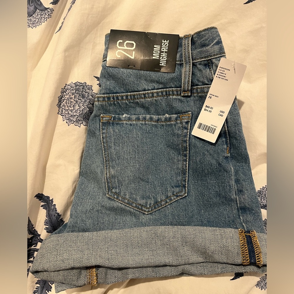 Urban Outfitters Mom high rise shorts